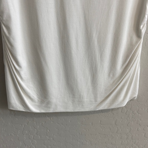 NWT White House Black Market White V-Neck Blouse size M - Picture 7 of 10